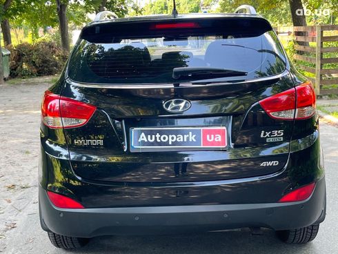 Hyundai ix35 2010 черный - фото 8