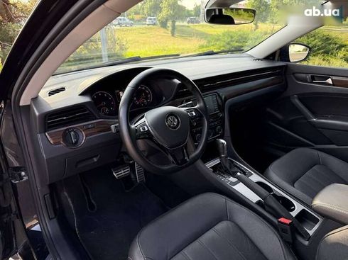 Volkswagen Passat 2020 - фото 28