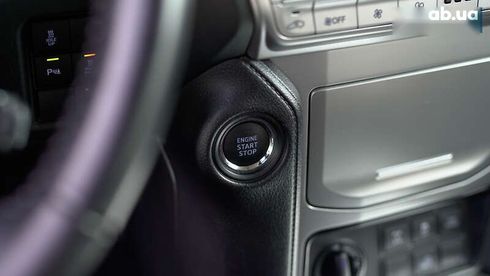 Toyota Land Cruiser Prado 2022 - фото 26