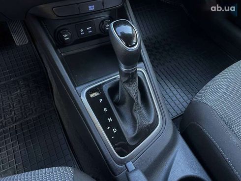 Hyundai Accent 2019 - фото 24
