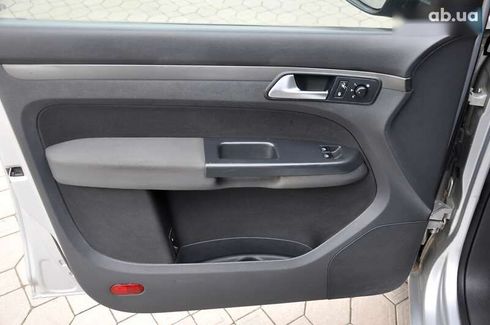 Volkswagen Touran 2010 - фото 13