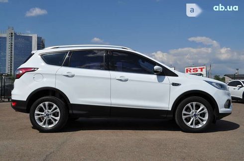 Ford Kuga 2019 - фото 25