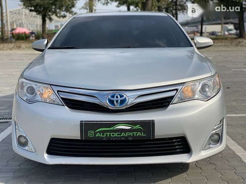 Toyota Camry 2012 - фото 6