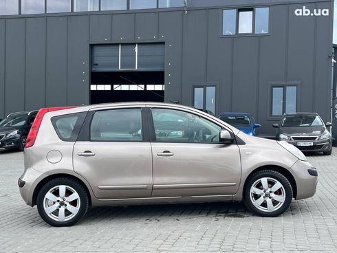 Nissan Note 2006 коричневый - фото 8