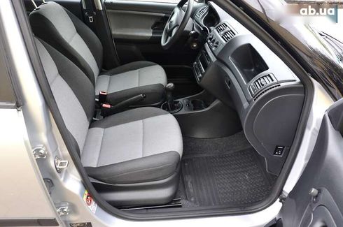 Skoda Fabia 2011 - фото 27