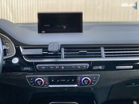 Audi Q7 2017 - фото 29