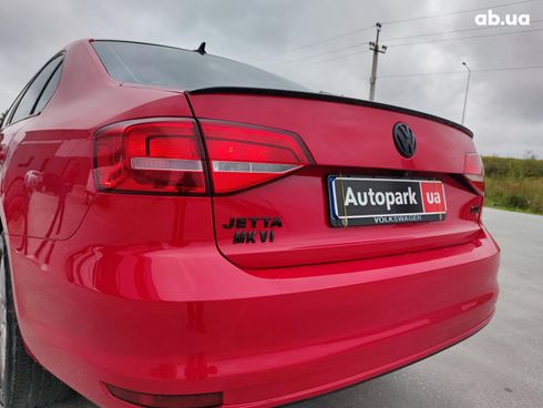 Volkswagen Jetta 2014 красный - фото 12