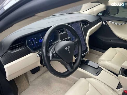 Tesla Model S 2018 - фото 16