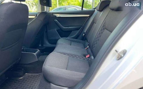 Skoda Octavia 2019 - фото 26