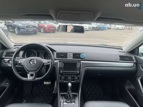 Volkswagen Passat 2017 - фото 19