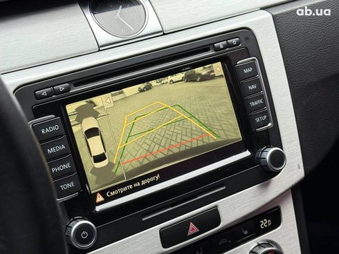 Volkswagen Passat 2012 синий - фото 30