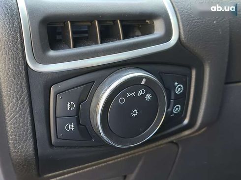 Ford Focus 2011 - фото 20