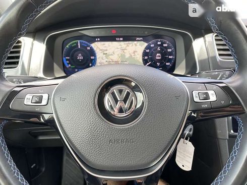 Volkswagen e-Golf 2020 - фото 27