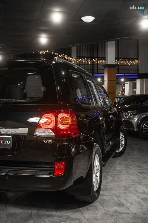 Toyota Land Cruiser 2012 - фото 14