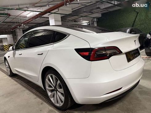 Tesla Model 3 2019 - фото 13