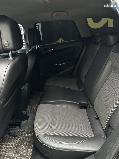 Opel Astra 2011 - фото 10