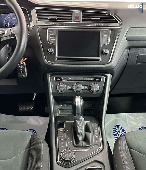 Volkswagen Tiguan 2016 - фото 20