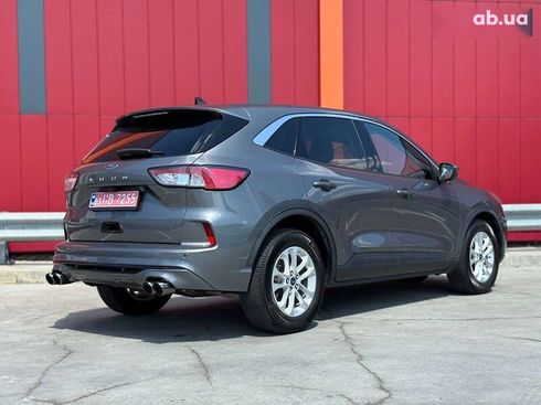 Ford Kuga 2021 - фото 12