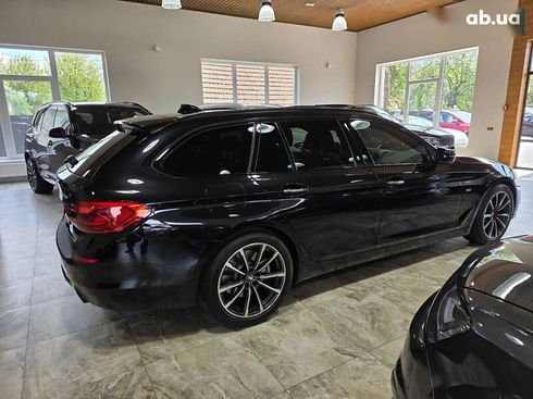 BMW 5 серия 2017 - фото 15