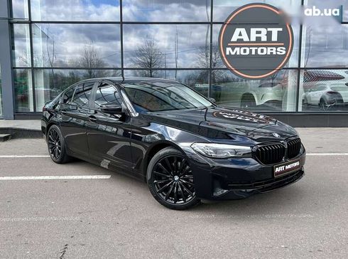 BMW 5 серия 2020 - фото 3