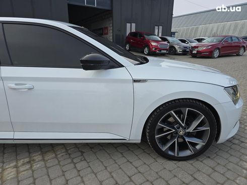 Skoda Superb 2016 белый - фото 9