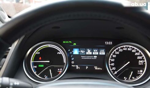 Toyota Camry 2019 - фото 22