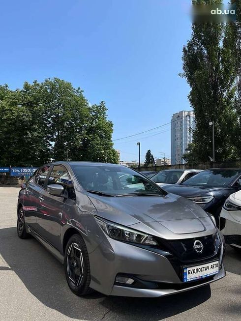 Nissan Leaf 2022 - фото 9