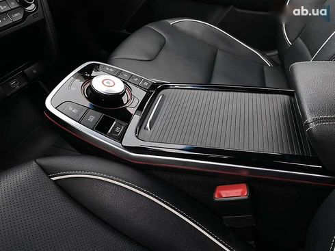 Kia Niro 2019 - фото 11