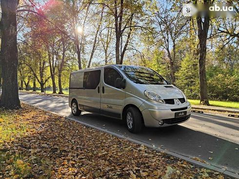 Renault Trafic 2012 - фото 24