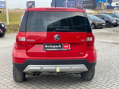 Skoda Yeti 2014 красный - фото 10