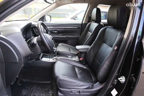 Mitsubishi Outlander 2017 - фото 7