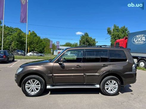 Mitsubishi Pajero Wagon 2018 - фото 5