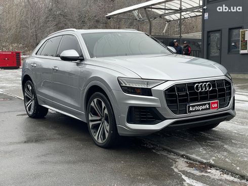 Audi Q8 2019 серый - фото 3