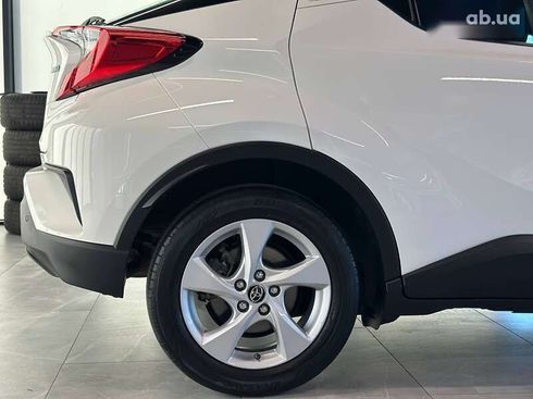 Toyota C-HR 2019 - фото 8