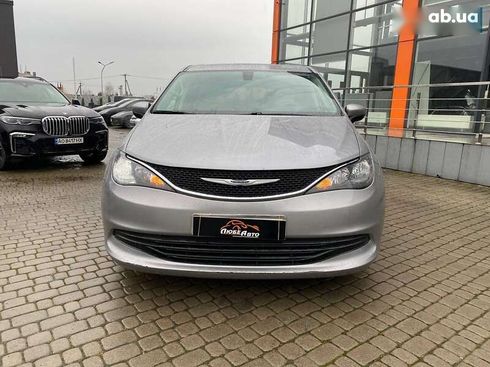 Chrysler Pacifica 2016 - фото 2