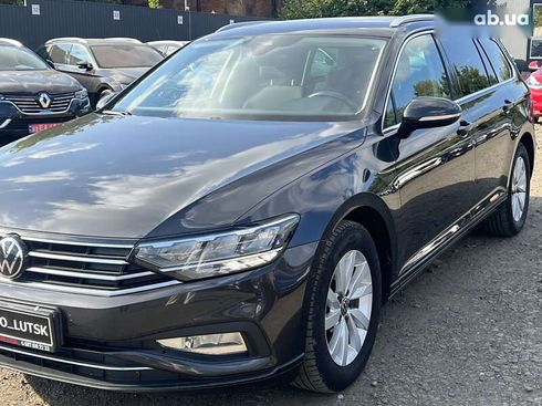 Volkswagen Passat 2020 - фото 11