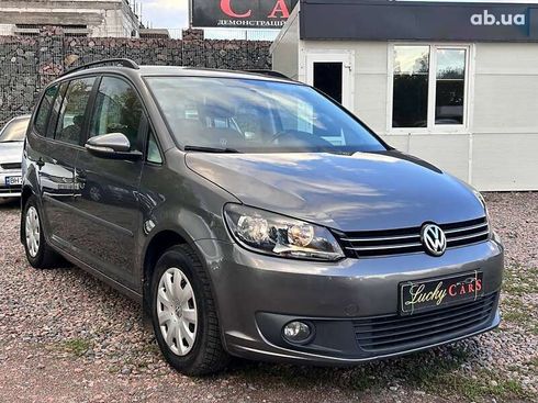 Volkswagen Touran 2015 - фото 4