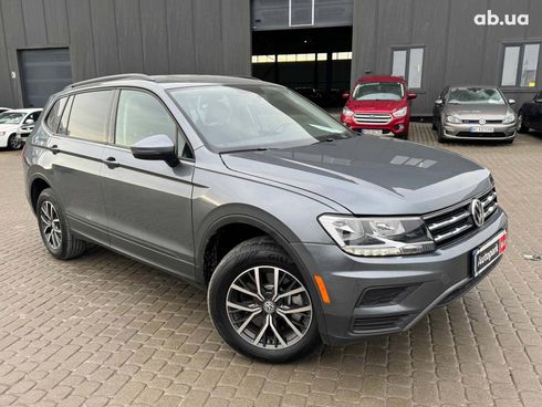 Volkswagen Tiguan 2021 серый - фото 3