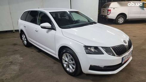 Skoda Octavia 2019 - фото 6