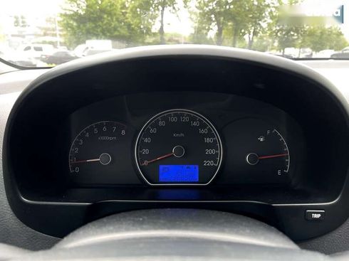 Hyundai Elantra 2011 - фото 16