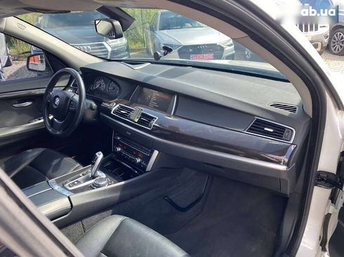 BMW 5 серия 2015 - фото 11