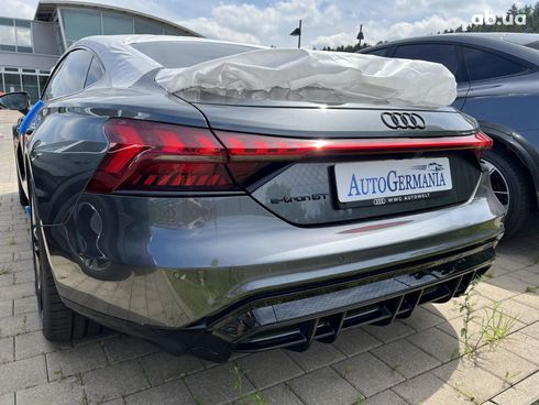 Audi e-tron GT quattro 2023 - фото 34