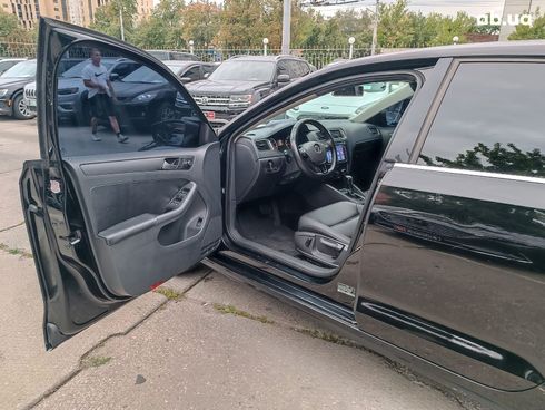 Volkswagen Jetta 2012 черный - фото 20