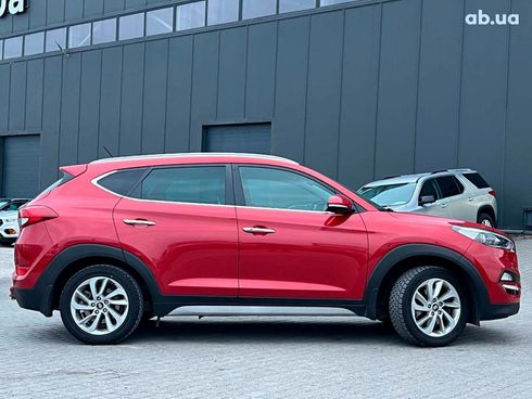 Hyundai Tucson 2017 красный - фото 10