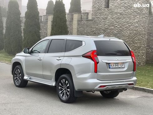 Mitsubishi Pajero 2021 - фото 7
