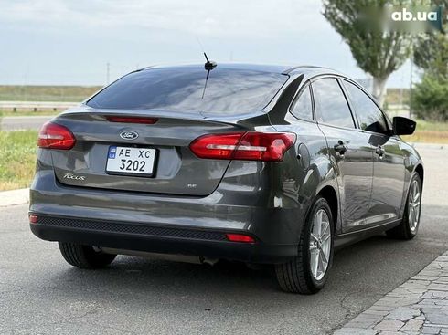 Ford Focus 2017 - фото 12
