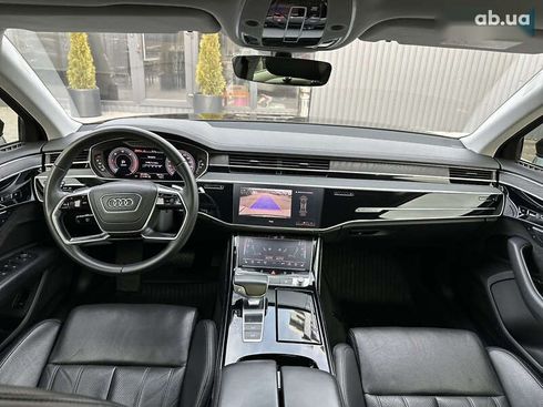 Audi A8 2018 - фото 12