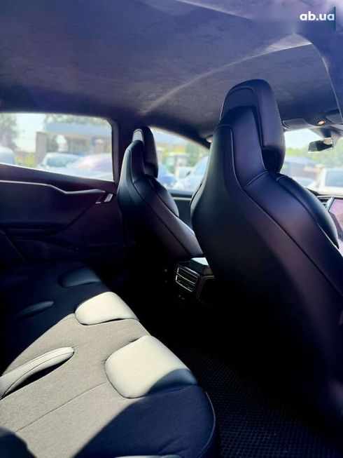 Tesla Model S 2017 - фото 24