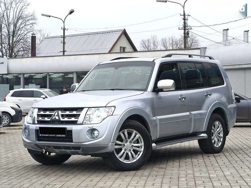 Mitsubishi Pajero Wagon 2014 - фото 2