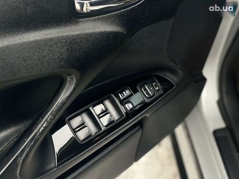 Lexus IS 2008 - фото 14